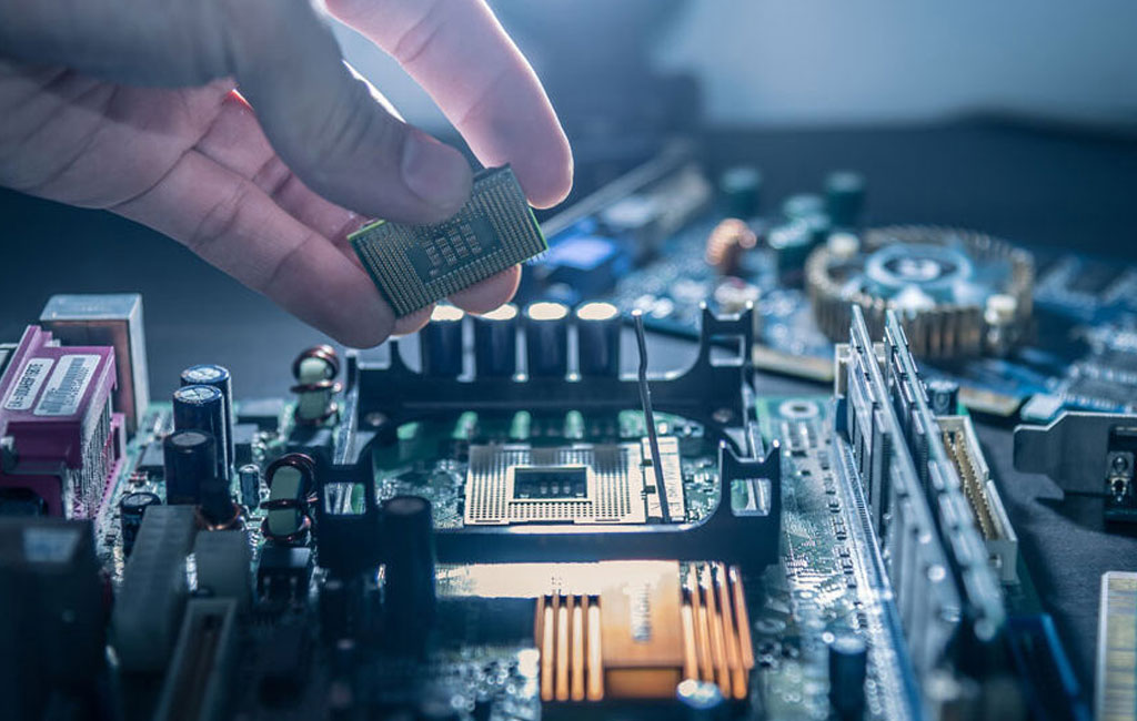 Cum sa alegi cel mai bun service de reparatii laptop in Arad