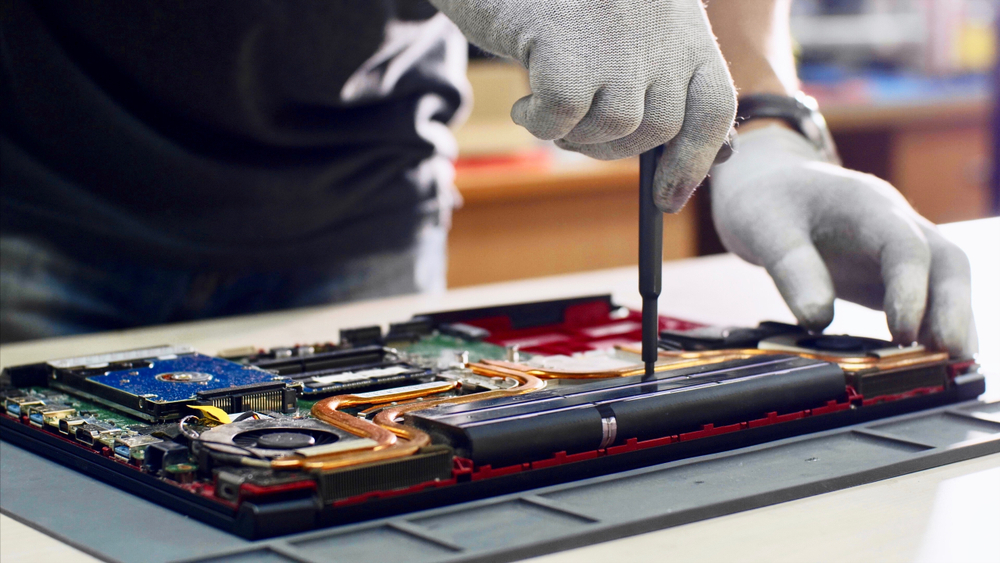 Importanța schimbării periodice a pastei termoconductoare la Laptop-uri și Calculatoare